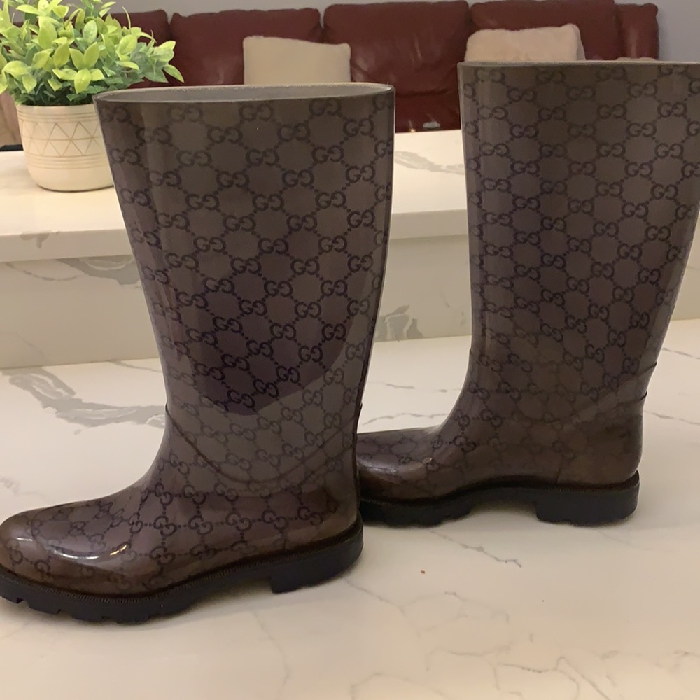COPY - **Used**Gucci rain boots.